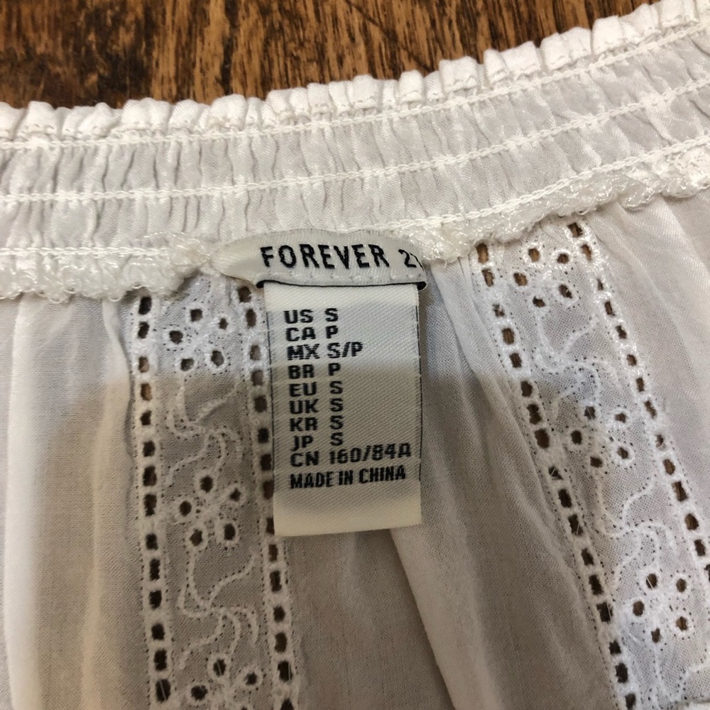 White Top - Picture 3 of 3